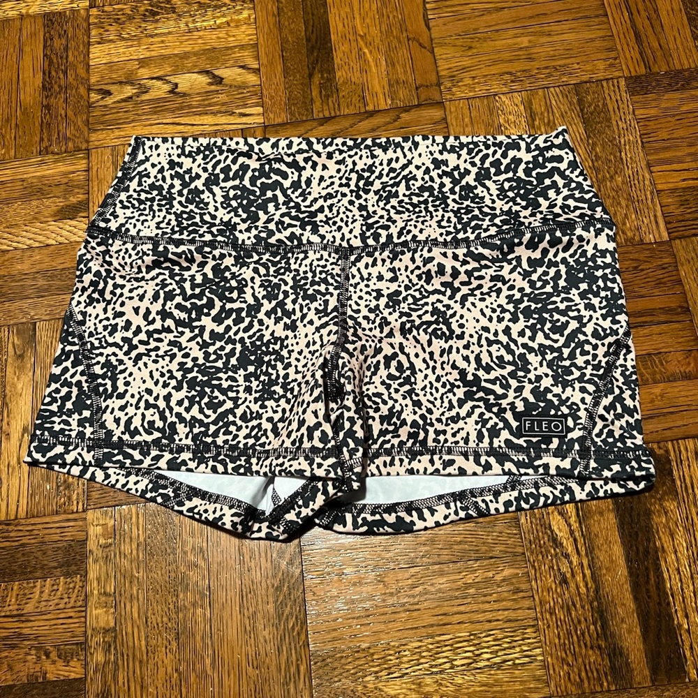 FLEO Queen Apex Contour